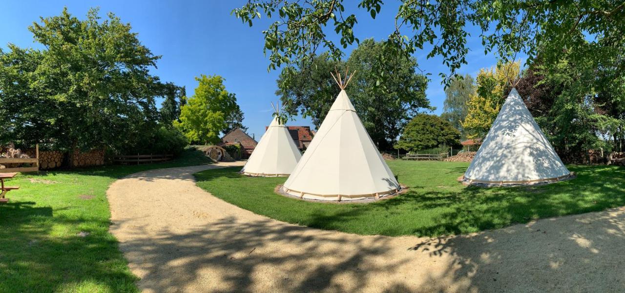Готель Domaine De Carnin Beloeil Екстер'єр фото